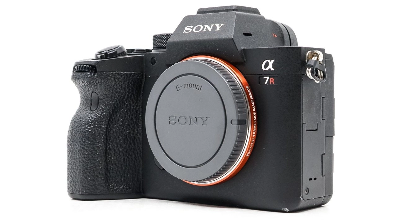 Sony Alpha A7R IV Camera