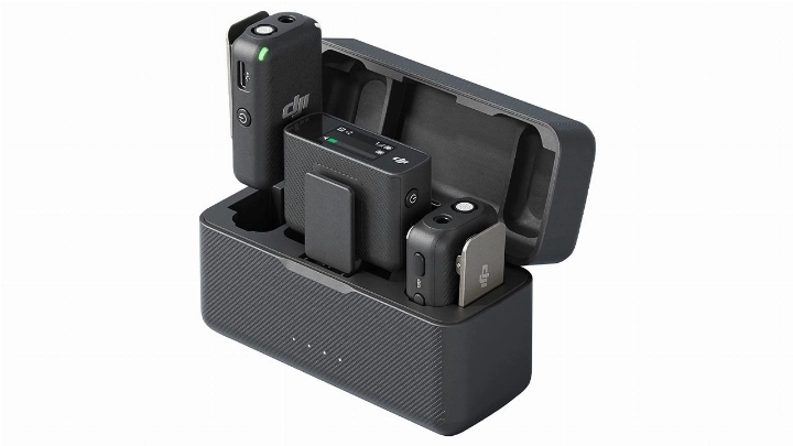 A photo of the DJI Mic system