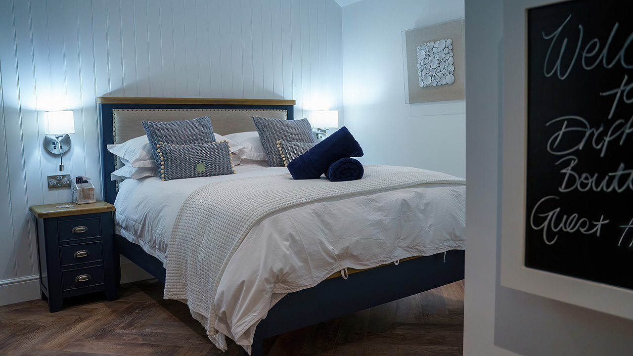 Driftwood Boutique Guest House, Rhosneigr, Anglesey Promotional Video