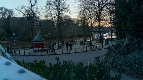  Queens Park Suspension Bridge Chester Photo Shoot image 4