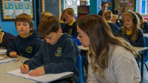 Ysgol Gynradd Bontnewydd, North Wales image 2